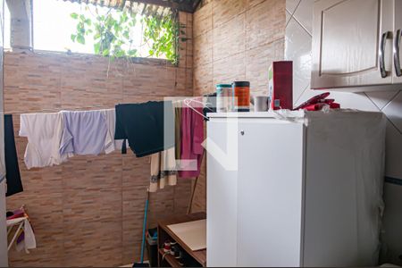 Casa à venda com 91m², 2 quartos e 2 vagas Casa à venda com 91m², 2 quartos e 2 vagasarea de serviço