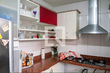 Casa à venda com 91m², 2 quartos e 2 vagas Casa à venda com 91m², 2 quartos e 2 vagascozinha