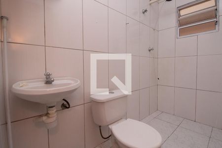 Banheiro de casa para alugar com 1 quarto, 30m² em Quarta Parada, São Paulo