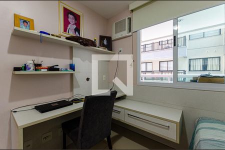 Apartamento à venda com 98m², 2 quartos e 1 vagaQuarto 2