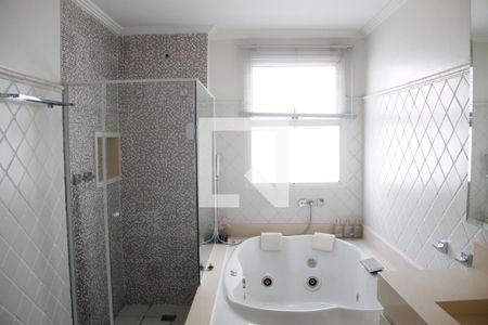 Apartamento à venda com 285m², 3 quartos e 4 vagasBanheiro da Suíte 3