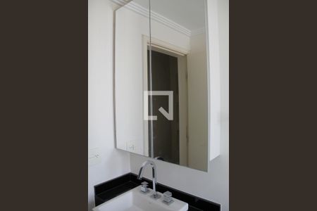 Apartamento à venda com 285m², 3 quartos e 4 vagasBanheiro da Suíte