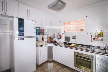 Casa à venda com 200m², 3 quartos e 2 vagas Casa à venda com 200m², 3 quartos e 2 vagasCozinha