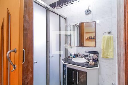 Casa à venda com 200m², 3 quartos e 2 vagas Casa à venda com 200m², 3 quartos e 2 vagasBanheiro da Suíte