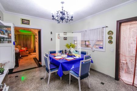 Casa à venda com 200m², 3 quartos e 2 vagas Casa à venda com 200m², 3 quartos e 2 vagasCopa
