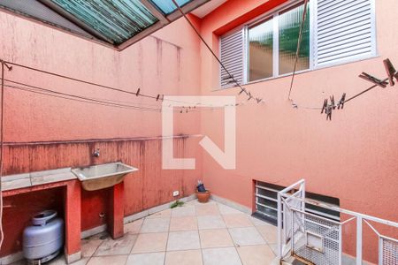 Casa à venda com 200m², 3 quartos e 2 vagas Casa à venda com 200m², 3 quartos e 2 vagasÁrea de Serviço
