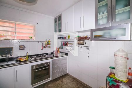 Casa à venda com 200m², 3 quartos e 2 vagas Casa à venda com 200m², 3 quartos e 2 vagasCozinha