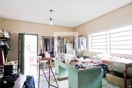 Casa à venda com 250m², 3 quartos e 6 vagasEdícula