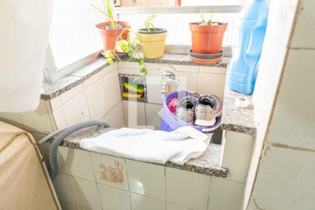 Apartamento à venda com 60m², 2 quartos e 1 vaga Apartamento à venda com 60m², 2 quartos e 1 vagaCozinha e Área de Serviço