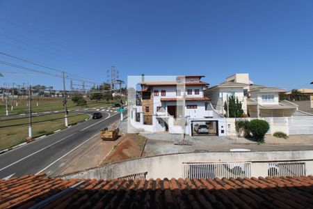 Casa à venda com 390m², 4 quartos e 3 vagasVista do Quarto e do Banheiro do Quarto 2 (suíte)