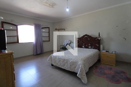 Casa à venda com 390m², 4 quartos e 3 vagasQuarto 1 (suíte)