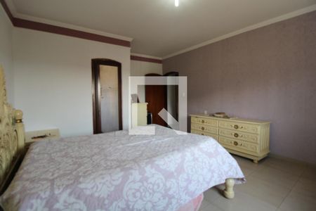 Casa à venda com 390m², 4 quartos e 3 vagasBanheiro do Quarto 3 (suíte)