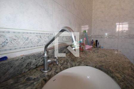 Casa à venda com 390m², 4 quartos e 3 vagasBanheiro do Quarto 1 (suíte)