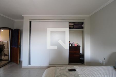 Casa à venda com 390m², 4 quartos e 3 vagasQuarto 4 (suíte)