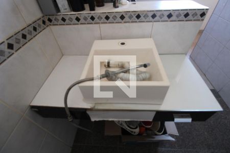 Casa à venda com 390m², 4 quartos e 3 vagasBanheiro do Quarto 2 (suíte)