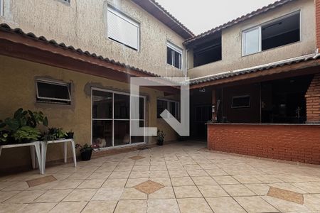 Casa à venda com 430m², 4 quartos e 5 vagasChurrasqueira