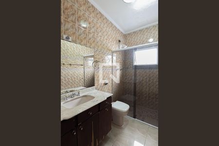 Casa à venda com 430m², 4 quartos e 5 vagasBanheiro 2