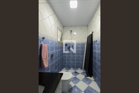 Casa à venda com 430m², 4 quartos e 5 vagasBanheiro da Suíte 1