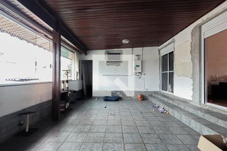 Casa à venda com 430m², 4 quartos e 5 vagasVaranda das Suítes 