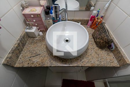 Apartamento à venda com 72m², 2 quartos e 1 vaga Apartamento à venda com 72m², 2 quartos e 1 vagaBanheiro Suíte