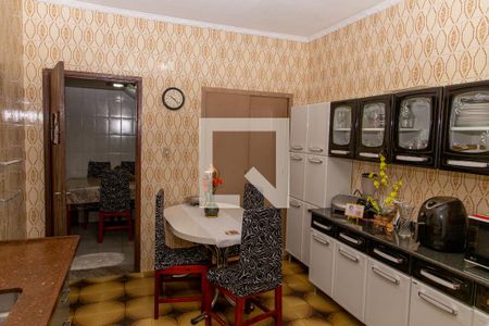 Casa à venda com 180m², 3 quartos e 2 vagasCozinha