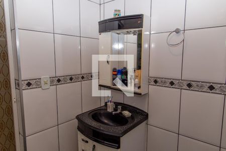 Casa à venda com 180m², 3 quartos e 2 vagasBanheiro 2