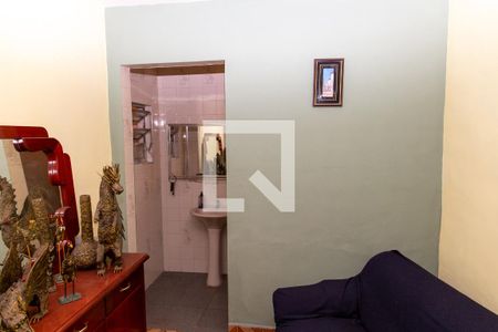 Casa à venda com 180m², 3 quartos e 2 vagasCozinha Serviço
