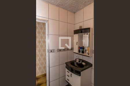 Casa à venda com 180m², 3 quartos e 2 vagasBanheiro 2