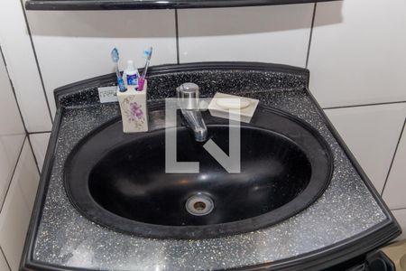 Casa à venda com 180m², 3 quartos e 2 vagasDetalhe banheiro