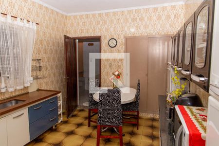 Casa à venda com 180m², 3 quartos e 2 vagasCozinha