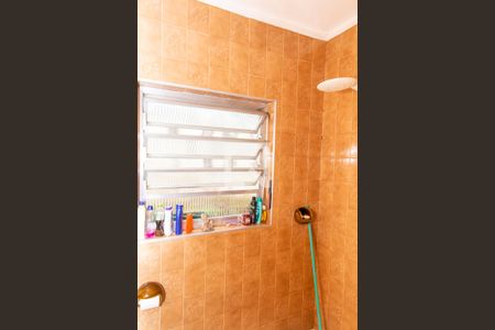 Casa à venda com 180m², 3 quartos e 2 vagasBanheiro 1