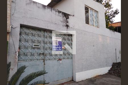 Casa para alugar com 240m², 3 quartos e 6 vagas Casa para alugar com 240m², 3 quartos e 6 vagasFachada da Casa