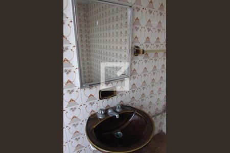 Casa para alugar com 240m², 3 quartos e 6 vagasBanheiro