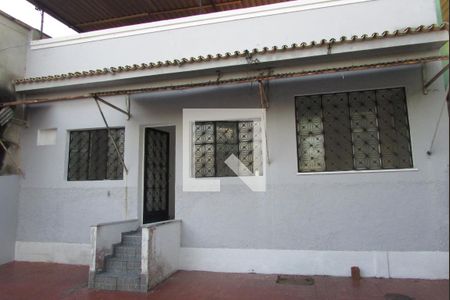 Casa para alugar com 240m², 3 quartos e 6 vagasFachada da Casa