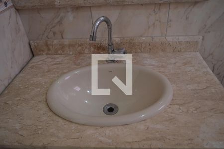 Casa de condomínio para alugar com 100m², 2 quartos e sem vagaBanheiro Social