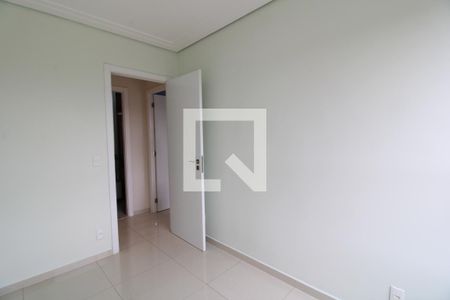 Quarto 2 de apartamento para alugar com 2 quartos, 70m² em Usina Piratininga, São Paulo
