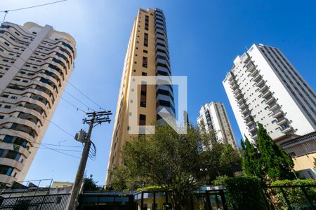 Apartamento à venda com 105m², 3 quartos e 2 vagas Apartamento à venda com 105m², 3 quartos e 2 vagasFachada do prédio