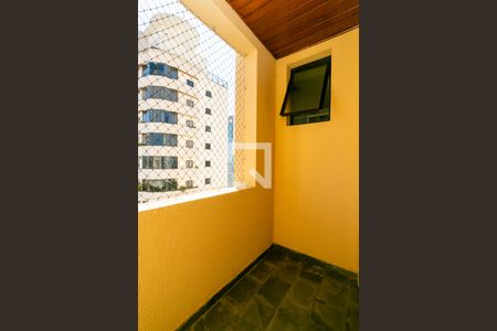 Apartamento à venda com 105m², 3 quartos e 2 vagas Apartamento à venda com 105m², 3 quartos e 2 vagasVaranda da Suíte 1