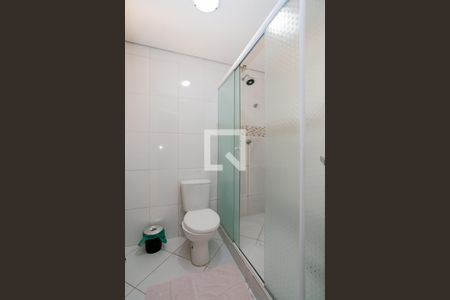 Apartamento à venda com 105m², 3 quartos e 2 vagas Apartamento à venda com 105m², 3 quartos e 2 vagasBanheiro da Suíte 1