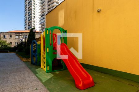 Apartamento à venda com 105m², 3 quartos e 2 vagas Apartamento à venda com 105m², 3 quartos e 2 vagasÁrea comum - Playground