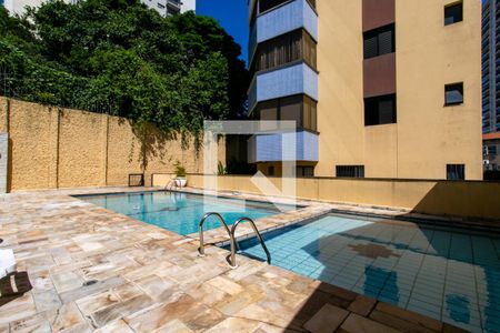 Apartamento à venda com 105m², 3 quartos e 2 vagas Apartamento à venda com 105m², 3 quartos e 2 vagasÁrea comum - Piscina