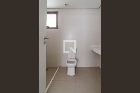 Apartamento à venda com 144m², 3 quartos e 2 vagas Apartamento à venda com 144m², 3 quartos e 2 vagasBanheiro da suíte