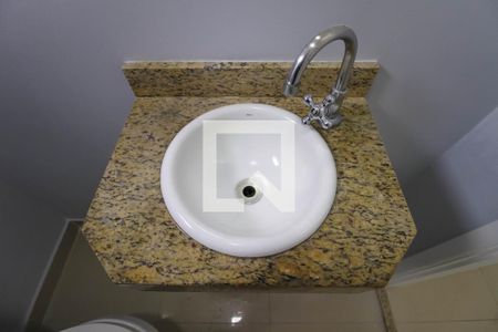 Casa de condomínio à venda com 103m², 2 quartos e 2 vagasLavabo