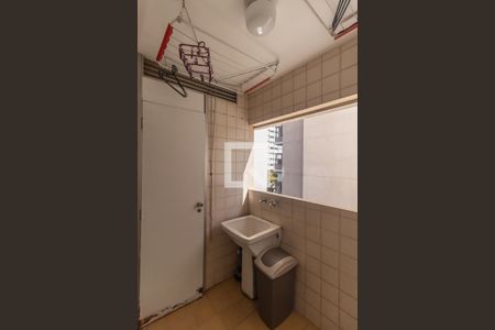 Apartamento para alugar com 65m², 2 quartos e 1 vagaÁrea de Serviço