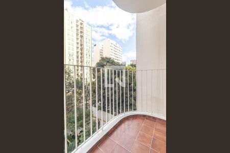 Apartamento para alugar com 65m², 2 quartos e 1 vagaVaranda