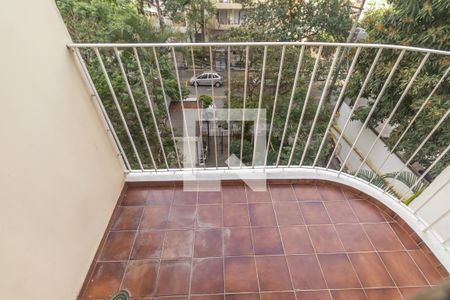 Apartamento para alugar com 65m², 2 quartos e 1 vagaVaranda