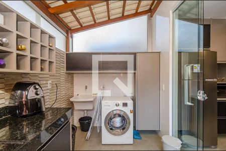 Apartamento à venda com 130m², 3 quartos e 1 vaga Apartamento à venda com 130m², 3 quartos e 1 vagaÁrea de Serviço