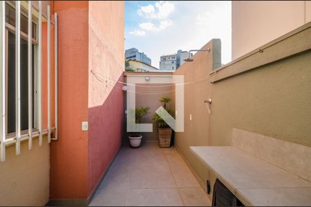 Apartamento à venda com 130m², 3 quartos e 1 vaga Apartamento à venda com 130m², 3 quartos e 1 vagaVaranda