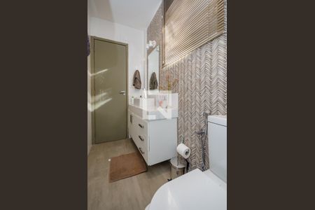 Apartamento à venda com 130m², 3 quartos e 1 vaga Apartamento à venda com 130m², 3 quartos e 1 vagaBanheiro da Suíte