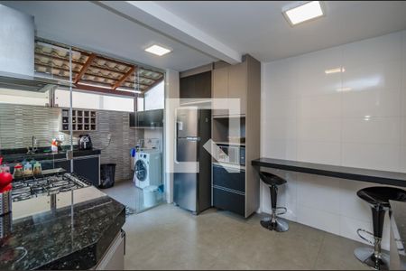 Apartamento à venda com 130m², 3 quartos e 1 vaga Apartamento à venda com 130m², 3 quartos e 1 vagaCozinha